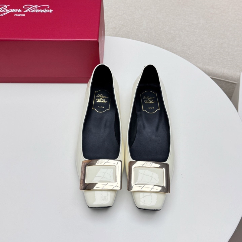 roger u1u1er flat shoes
